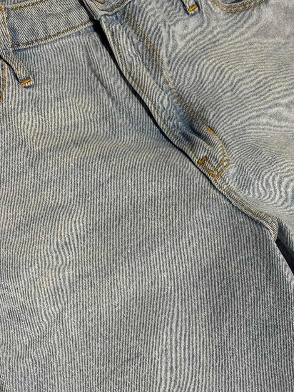 Hollister Ultra High-Rise Dad Jean Light Wash Cuffed Ankle - Picture 6 of 9